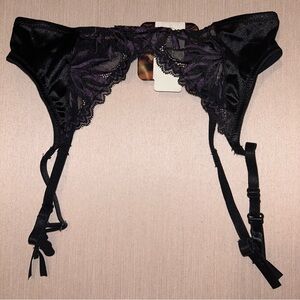Vogue Dessous Midnight Black Garters in size P/S
